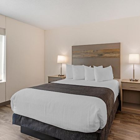 Best Western Plus Executive Residency Waterloo & Cedar Falls Exteriör bild