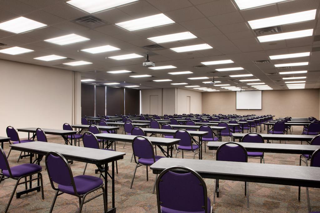 Best Western Plus Executive Residency Waterloo & Cedar Falls Exteriör bild