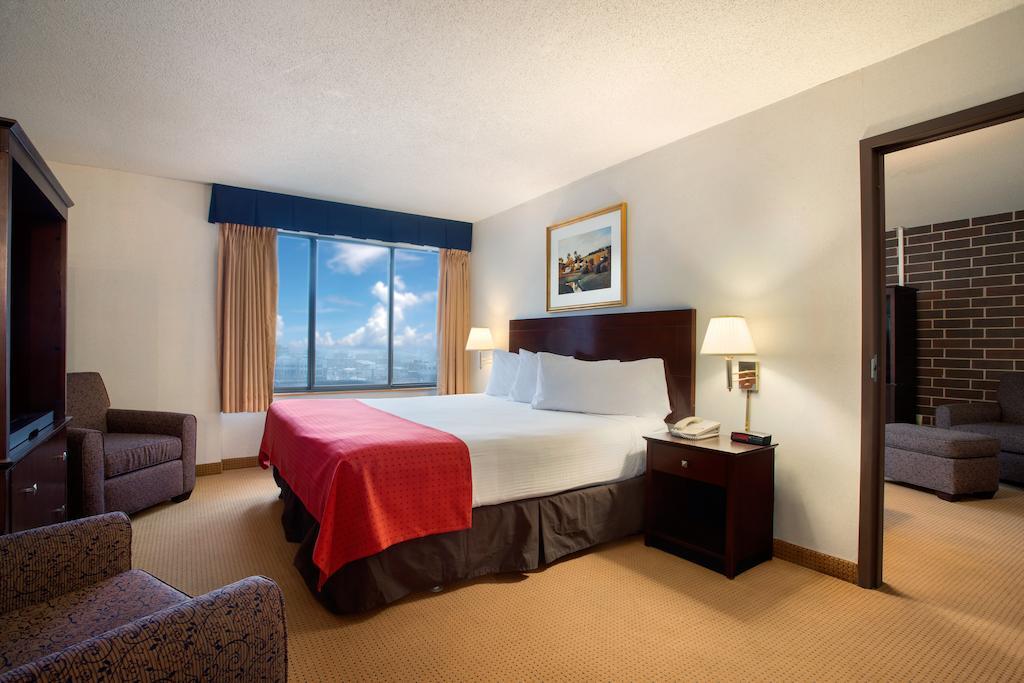 Best Western Plus Executive Residency Waterloo & Cedar Falls Exteriör bild