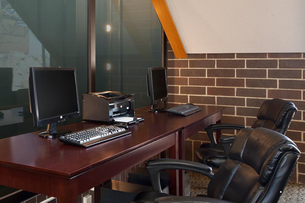 Best Western Plus Executive Residency Waterloo & Cedar Falls Exteriör bild
