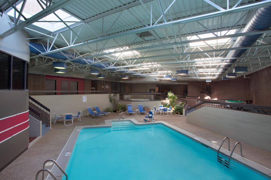 Best Western Plus Executive Residency Waterloo & Cedar Falls Exteriör bild