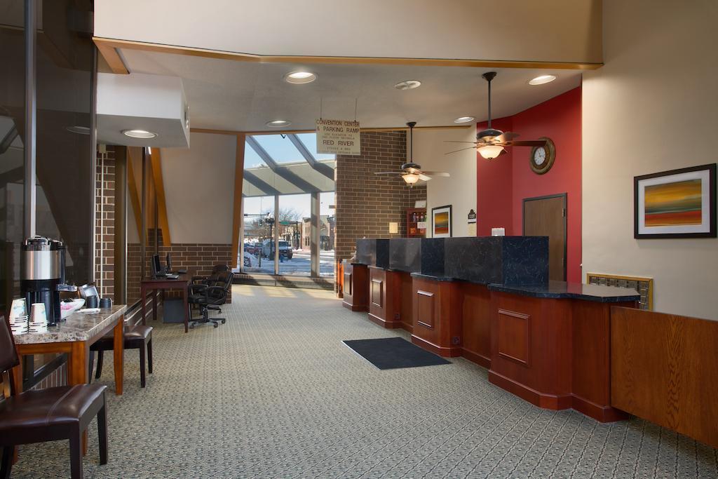 Best Western Plus Executive Residency Waterloo & Cedar Falls Exteriör bild