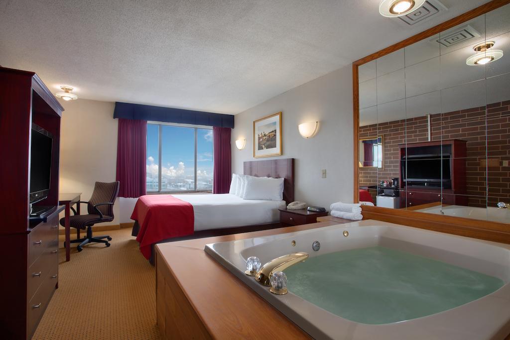 Best Western Plus Executive Residency Waterloo & Cedar Falls Exteriör bild