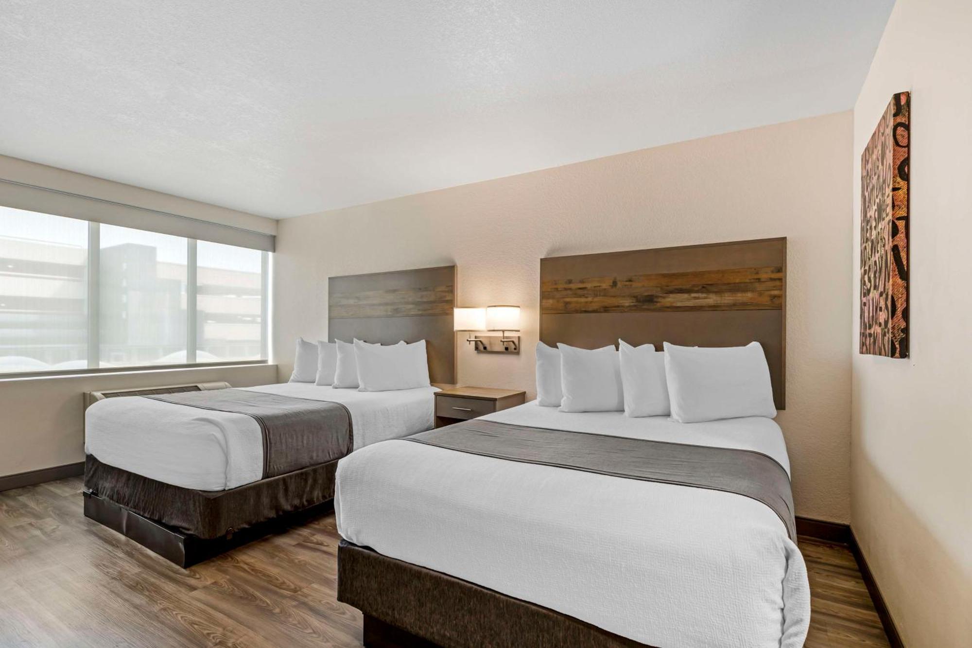 Best Western Plus Executive Residency Waterloo & Cedar Falls Exteriör bild