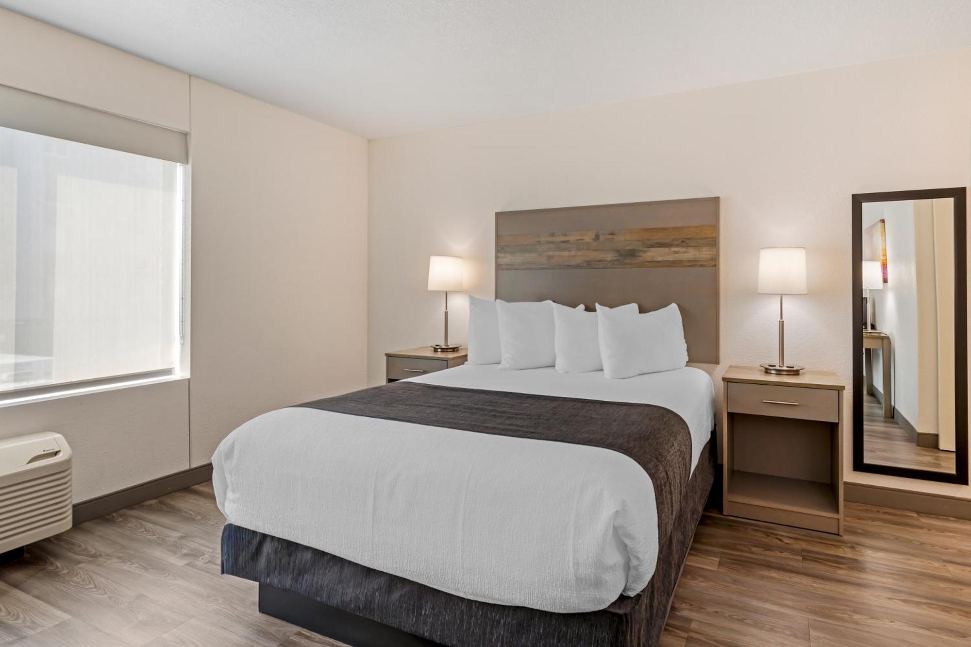 Best Western Plus Executive Residency Waterloo & Cedar Falls Exteriör bild